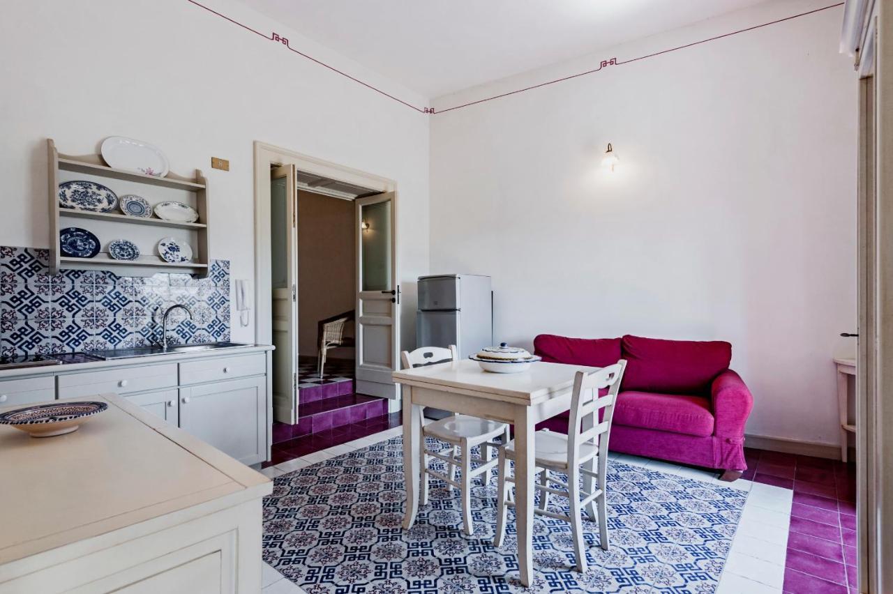 Gli Iris Apartments By Wonderful Italy リングアグロッサ エクステリア 写真