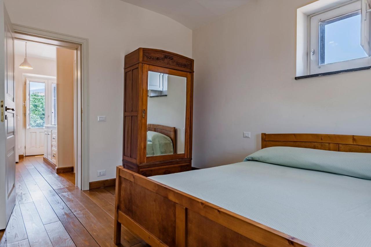 Gli Iris Apartments By Wonderful Italy リングアグロッサ エクステリア 写真